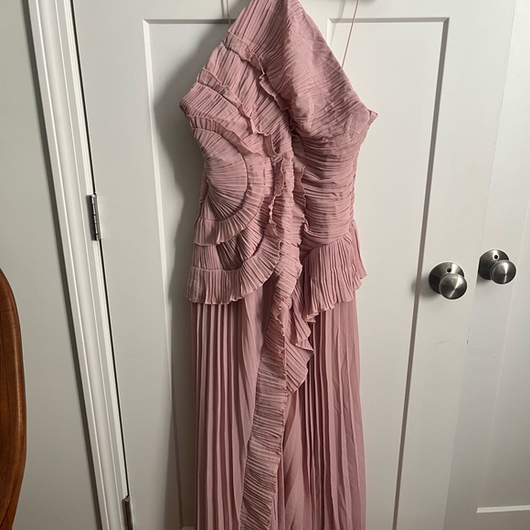 Chic One-Shoulder Pink Ruffle Dress - Picture 5 of 8